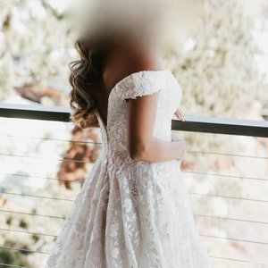 Wedding dress